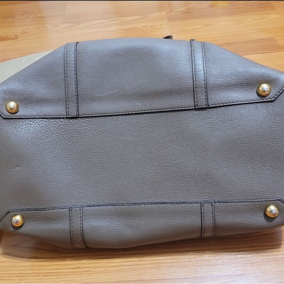 Burberry Gray Checkered Women's Bag - Picture 9 of 11